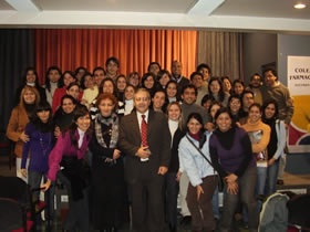 Visita de estudiantes de Farmacia al Colegio
