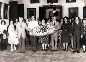 Ofrenda Floral en la Casa Histórica
